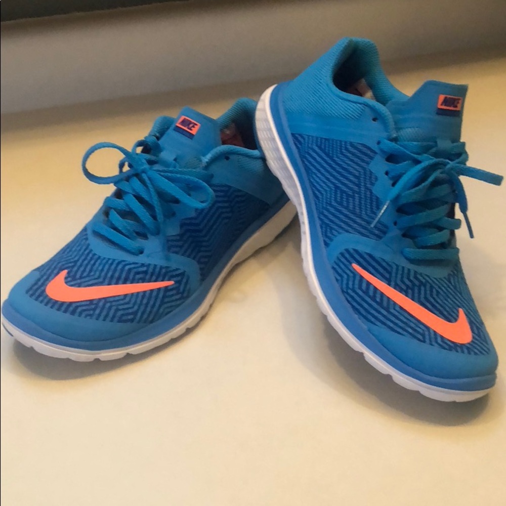 Nike FS Run 3